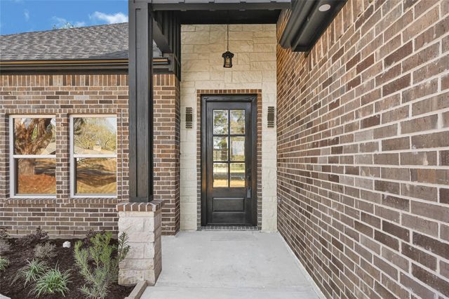 105 Bledsoe St, Prairie View, TX 77445