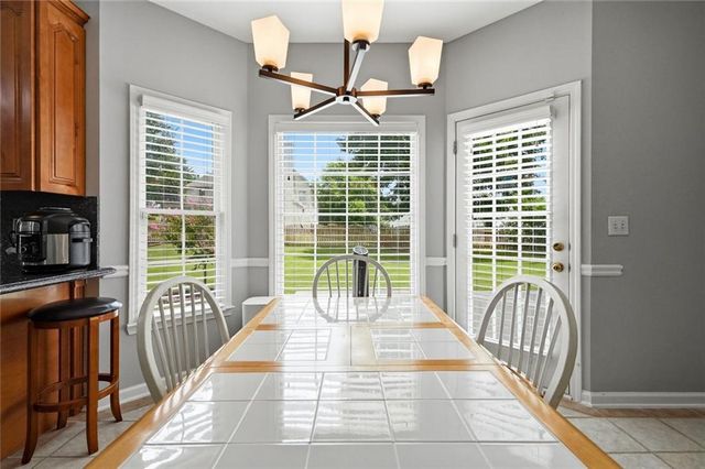 10805 Glenhurst Pass, Johns Creek, GA 30097
