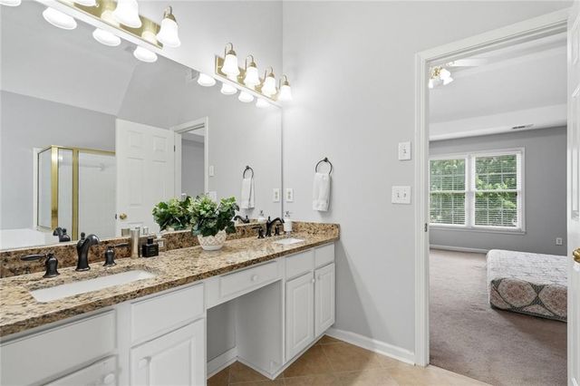 10805 Glenhurst Pass, Johns Creek, GA 30097