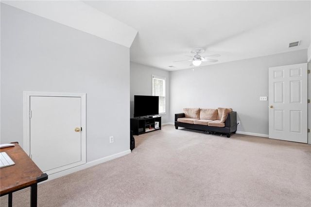 10805 Glenhurst Pass, Johns Creek, GA 30097