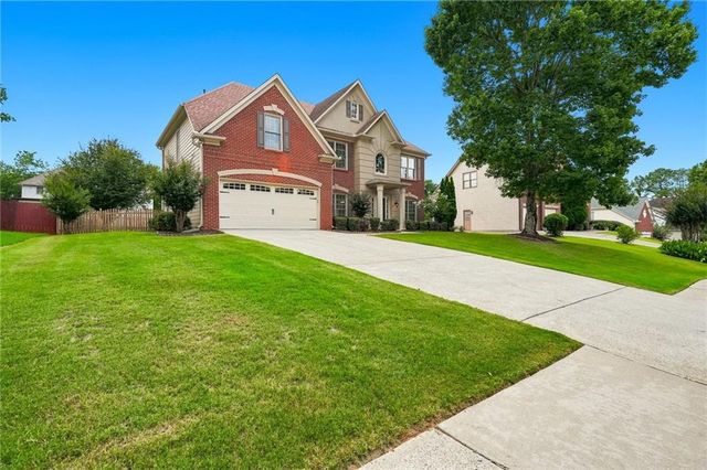 10805 Glenhurst Pass, Johns Creek, GA 30097