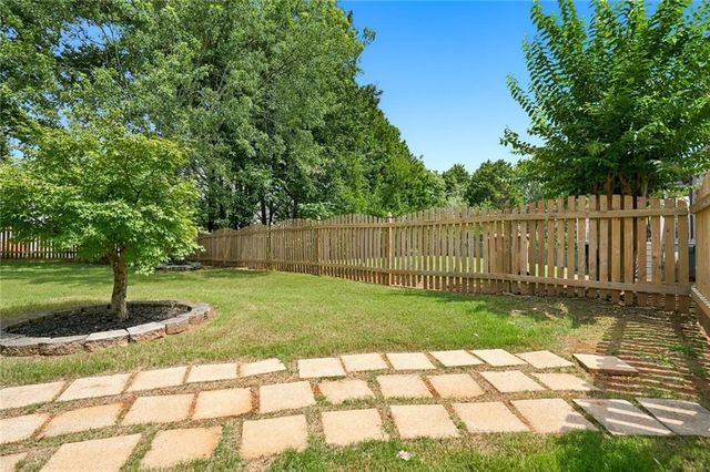 10805 Glenhurst Pass, Johns Creek, GA 30097
