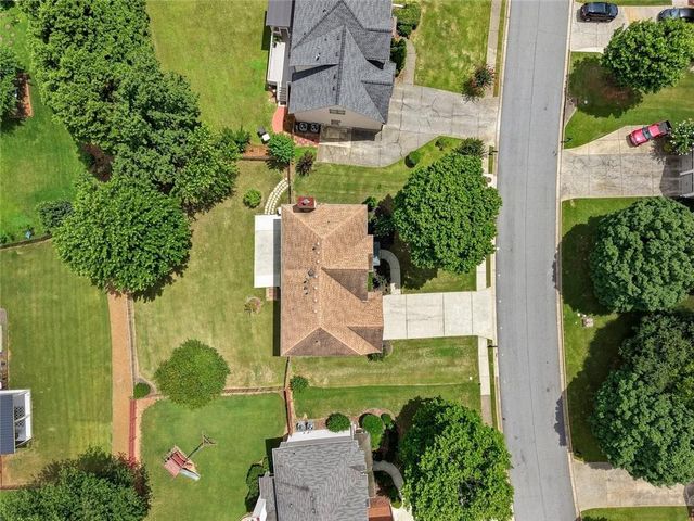 10805 Glenhurst Pass, Johns Creek, GA 30097