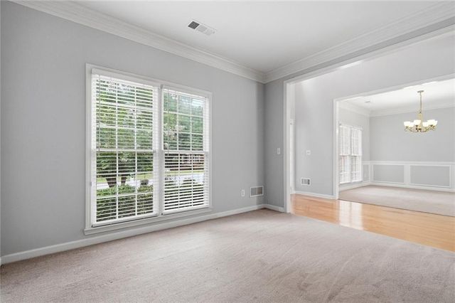 10805 Glenhurst Pass, Johns Creek, GA 30097
