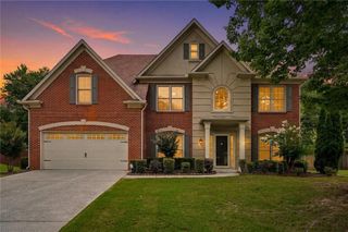 10805 Glenhurst Pass, Johns Creek, GA 30097
