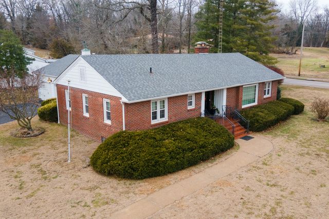 205 N Horrell Avenue, West Frankfort, IL 62896