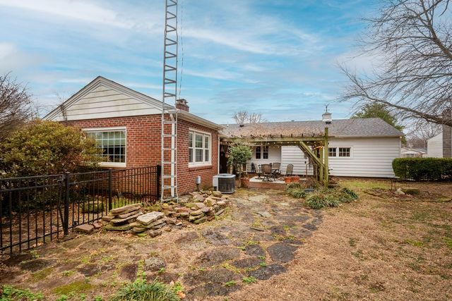 205 N Horrell Avenue, West Frankfort, IL 62896