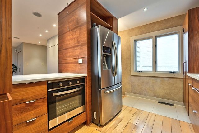 419 W Briar Place B, Chicago, IL 60657