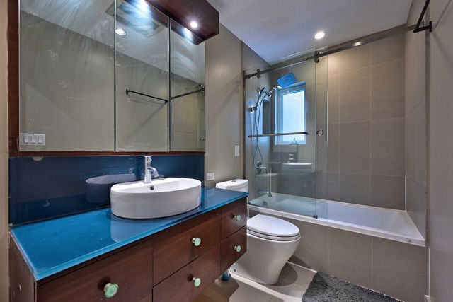 419 W Briar Place B, Chicago, IL 60657