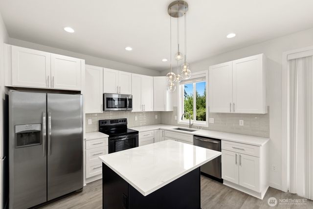 7826 Yakima Avenue, Tacoma, WA 98408