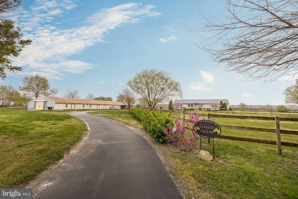 8071 BROWN RD, Salisbury, MD 21804