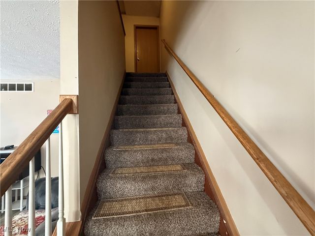 1113 Smithfarm Avenue, Akron, OH 44305