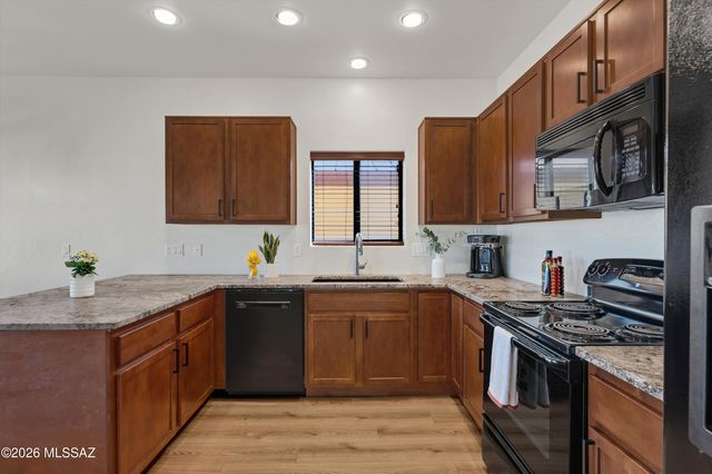 2772 N Bell Hollow Place, Tucson, AZ 85745