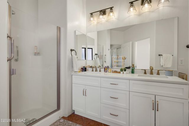 2772 N Bell Hollow Place, Tucson, AZ 85745