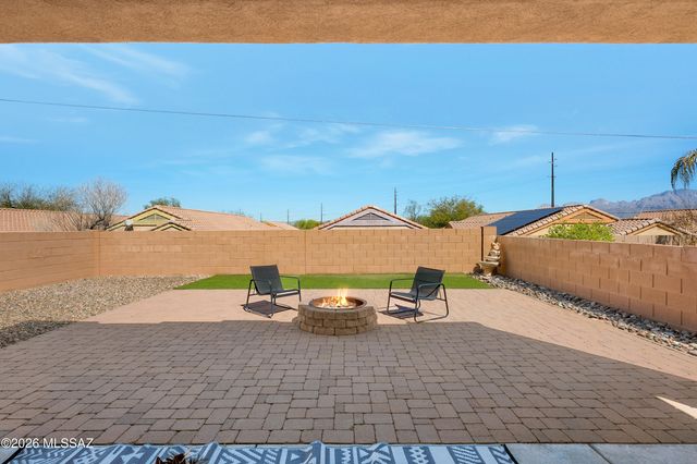 2772 N Bell Hollow Place, Tucson, AZ 85745