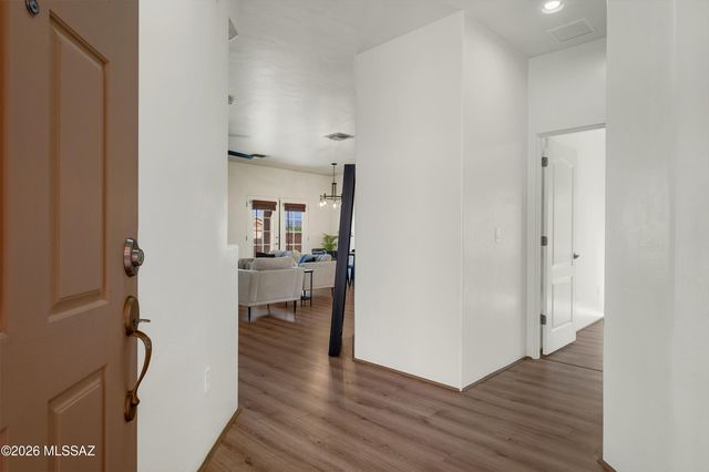 2772 N Bell Hollow Place, Tucson, AZ 85745