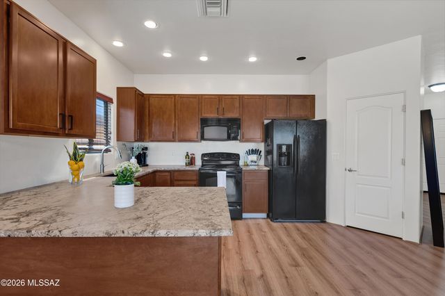 2772 N Bell Hollow Place, Tucson, AZ 85745