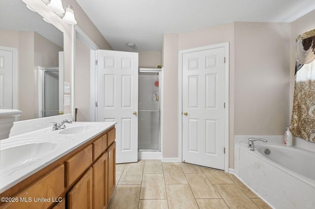 1599 W Madison Cove, Southaven, MS 38671
