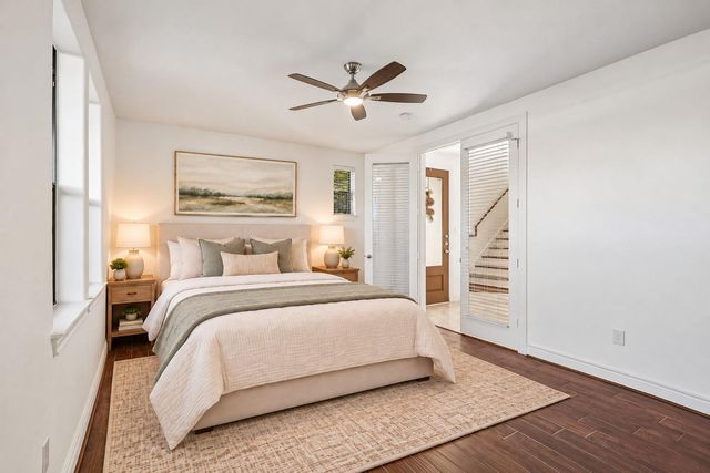 1102 Sherwood Run, Houston, TX 77043