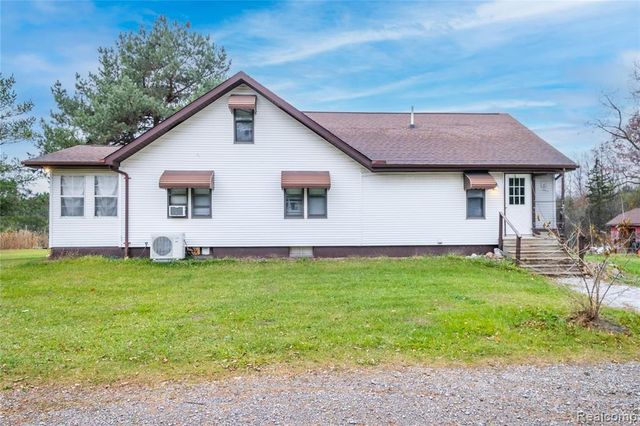 8261 N Dort Highway, Mount Morris, MI 48458