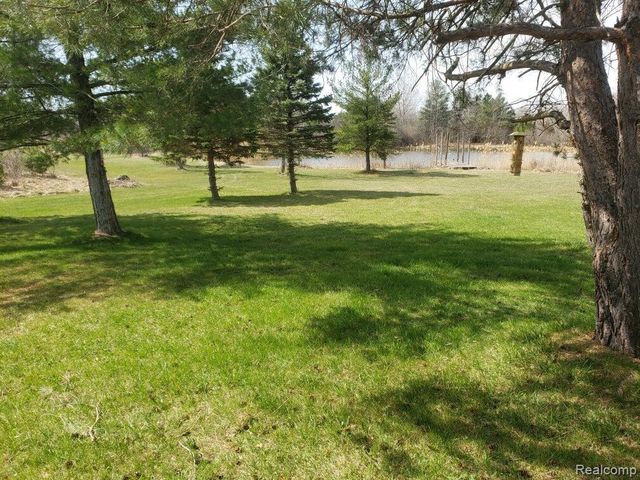 8261 N Dort Highway, Mount Morris, MI 48458