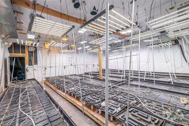 8261 N Dort Highway, Mount Morris, MI 48458