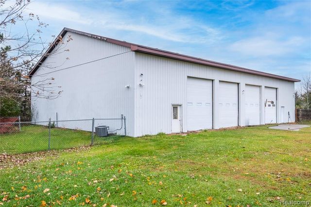 8261 N Dort Highway, Mount Morris, MI 48458