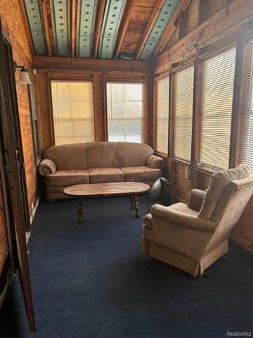 8261 N Dort Highway, Mount Morris, MI 48458