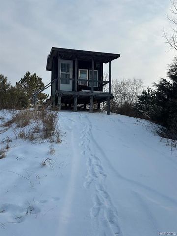 8261 N Dort Highway, Mount Morris, MI 48458