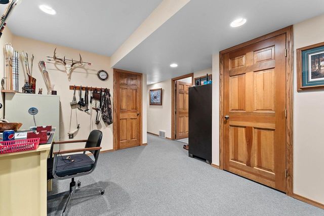 2727 BROOK HILLS DRIVE, Suamico, WI 54313