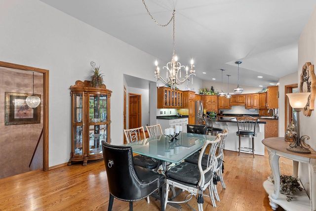 2727 BROOK HILLS DRIVE, Suamico, WI 54313