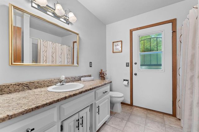 2727 BROOK HILLS DRIVE, Suamico, WI 54313