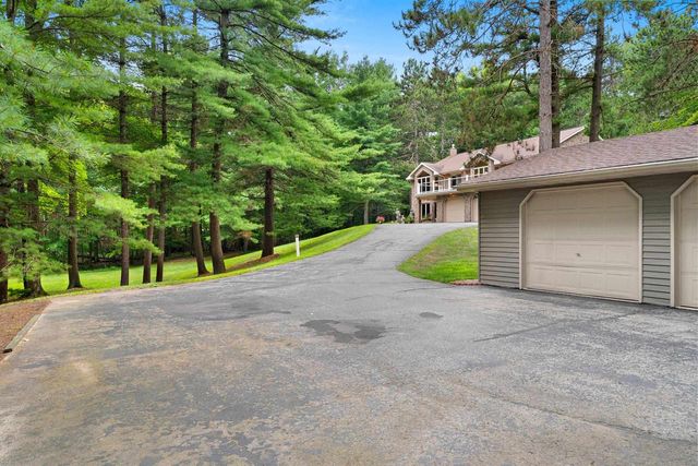 2727 BROOK HILLS DRIVE, Suamico, WI 54313