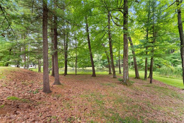 2727 BROOK HILLS DRIVE, Suamico, WI 54313