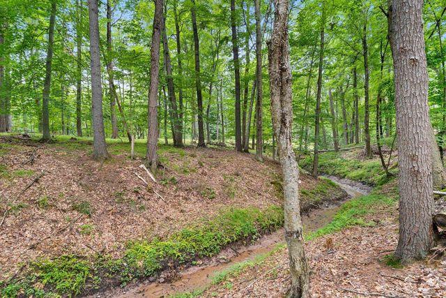 2727 BROOK HILLS DRIVE, Suamico, WI 54313