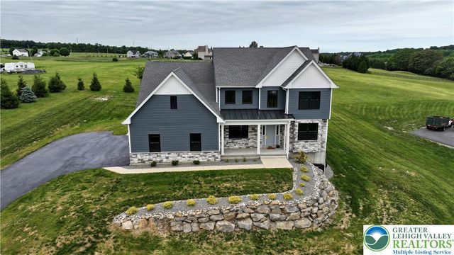 465 Gail Drive, Bushkill Twp, PA 18064