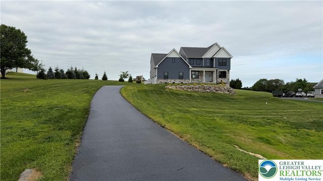 465 Gail Drive, Bushkill Twp, PA 18064