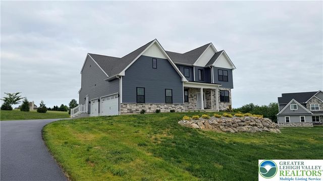 465 Gail Drive, Bushkill Twp, PA 18064