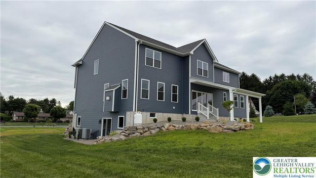 465 Gail Drive, Bushkill Twp, PA 18064