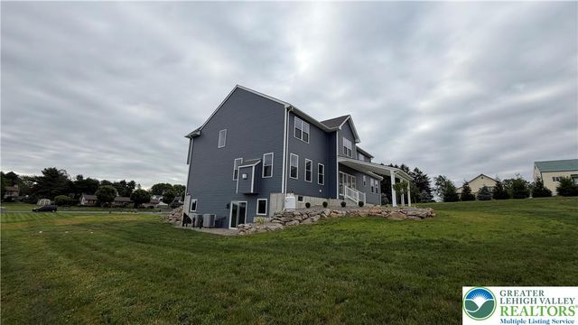 465 Gail Drive, Bushkill Twp, PA 18064