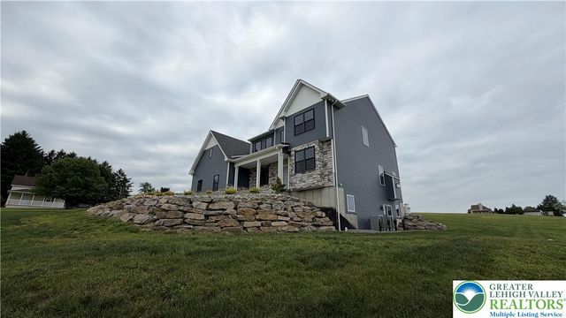 465 Gail Drive, Bushkill Twp, PA 18064