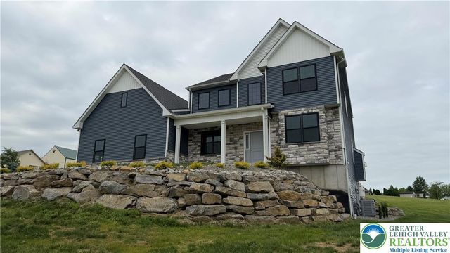 465 Gail Drive, Bushkill Twp, PA 18064