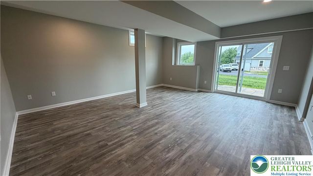 465 Gail Drive, Bushkill Twp, PA 18064