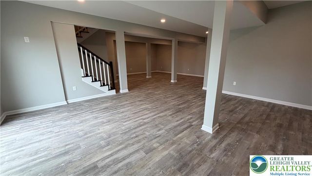 465 Gail Drive, Bushkill Twp, PA 18064