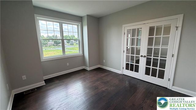 465 Gail Drive, Bushkill Twp, PA 18064