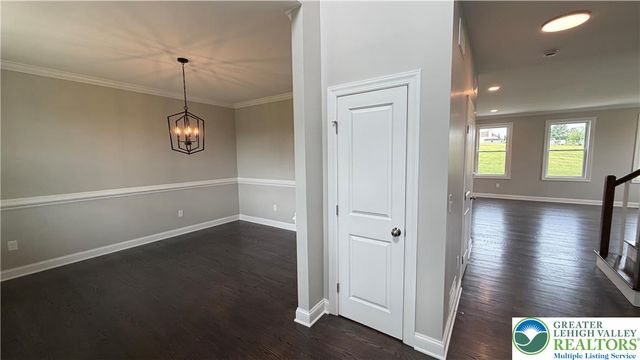 465 Gail Drive, Bushkill Twp, PA 18064
