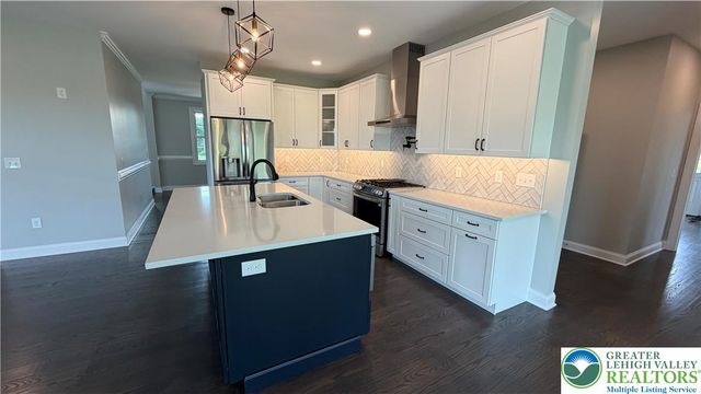 465 Gail Drive, Bushkill Twp, PA 18064