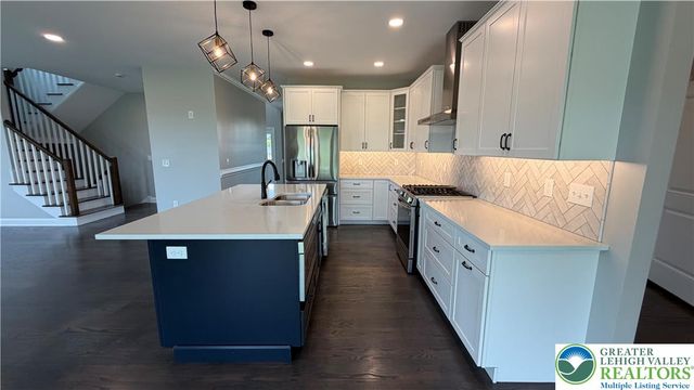 465 Gail Drive, Bushkill Twp, PA 18064