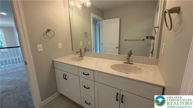 465 Gail Drive, Bushkill Twp, PA 18064