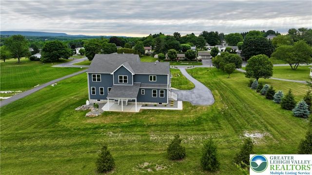 465 Gail Drive, Bushkill Twp, PA 18064